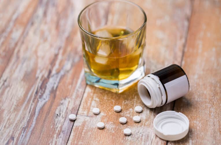 Medicamentos que no debes mezclar con alcohol en estas Fiestas Patrias