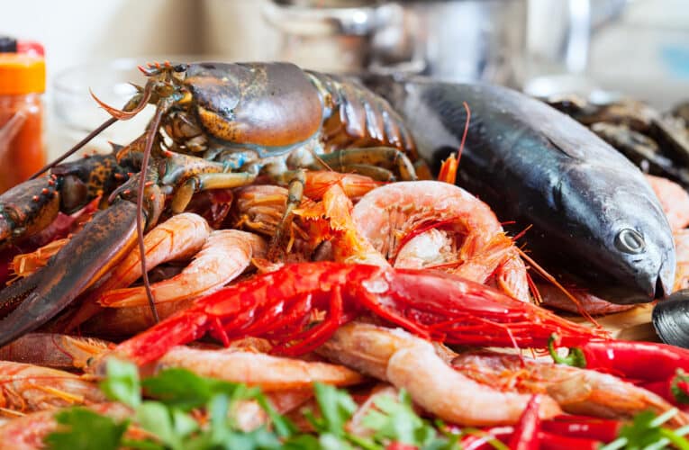 Semana Santa: ¿Cómo prevenir una intoxicación por consumo de mariscos y pescados?